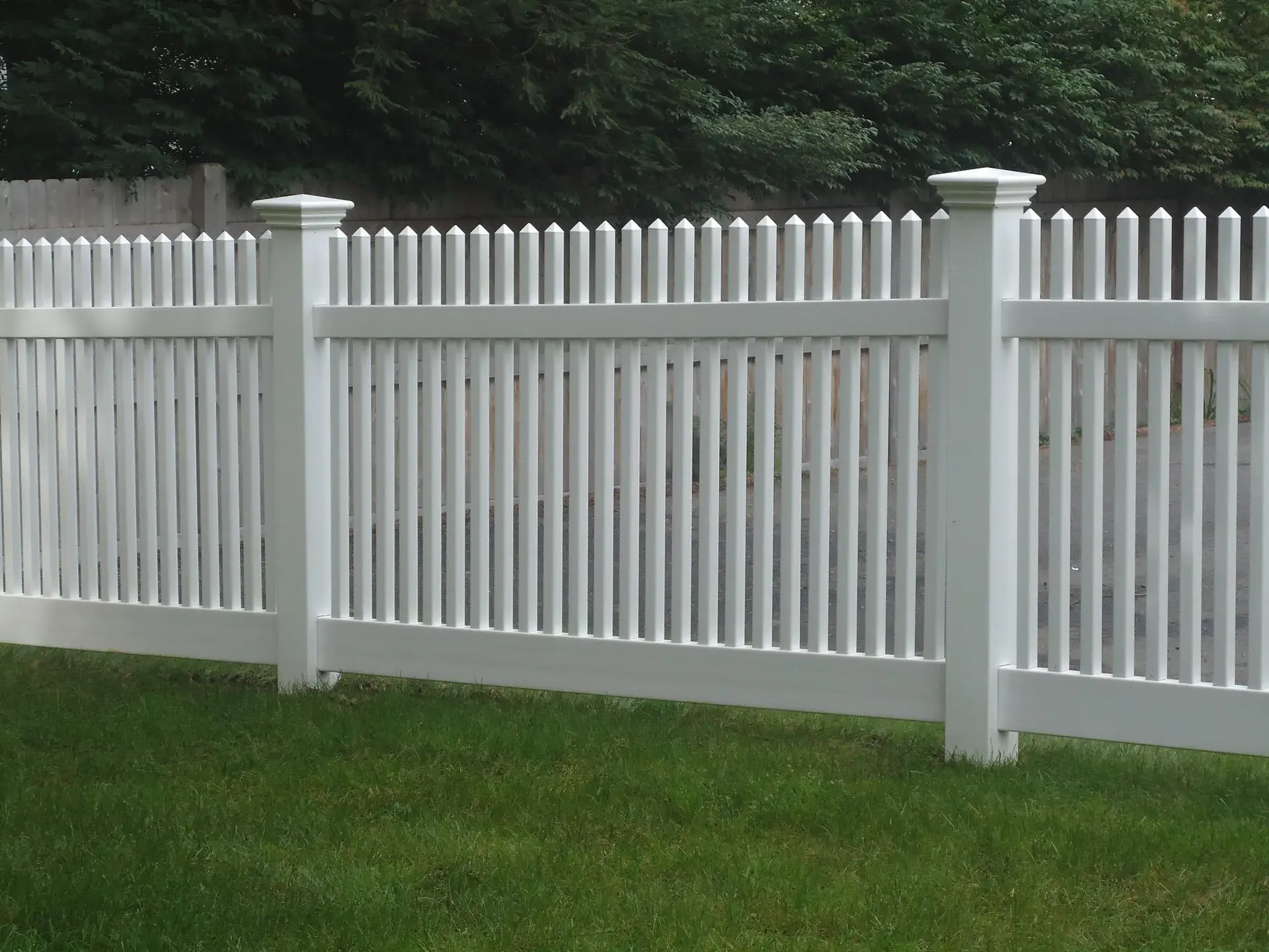 Highland Picket fence installation in ma