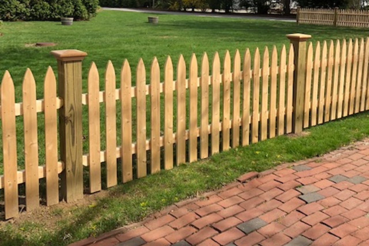 Residential Wood Fence in Bellingham & Buzzards Bay, MA