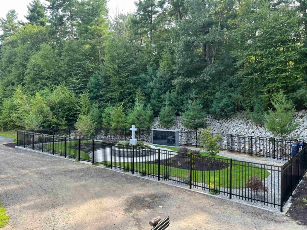 2-Rail Diamond Vinyl Fence