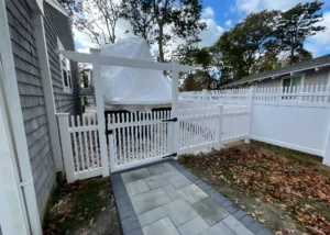 Fence builder